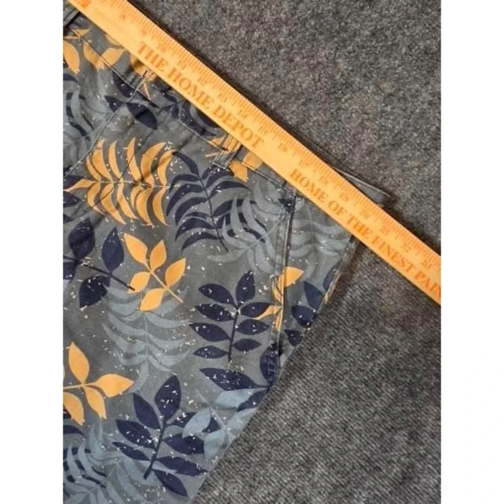 Charles and a Half Mens 38 Tropical Leaf Print Cotton Shorts Grey Raw Hem Summer